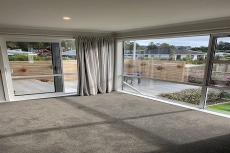 Photo of property in 18a Resolution Drive, Whitby, Porirua, 5024