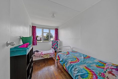 Photo of property in 287 South Road, Hawera, 4610