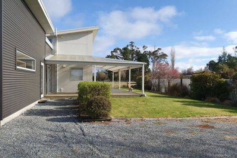 Photo of property in 8 Upper Kokatahi Road, Kokatahi, Hokitika, 7881