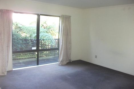 Photo of property in 29 The Crowsnest, Whitby, Porirua, 5024