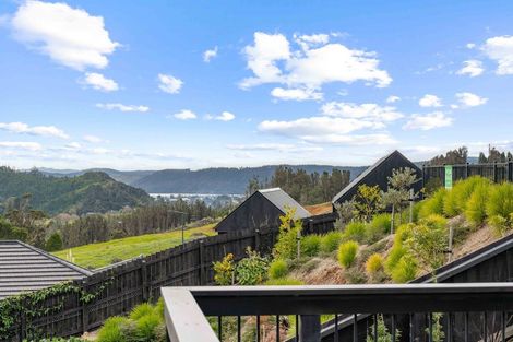 Photo of property in 5 Manatu Close, Whangamata, 3691