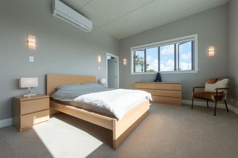 Photo of property in 1 Brind Road, Russell, 0202