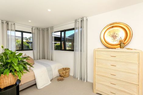 Photo of property in 23 Linda Street, Oakura, 4314