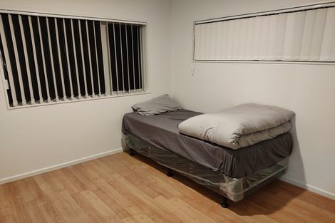 Photo of property in 419 Bucklands Beach Road, Bucklands Beach, Auckland, 2012