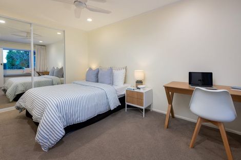 Photo of property in 147 Churchill Road, Rothesay Bay, Auckland, 0630