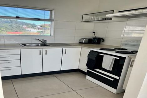 Photo of property in Beresford Apartments, 12/118u Russell Terrace, Berhampore, Wellington, 6023