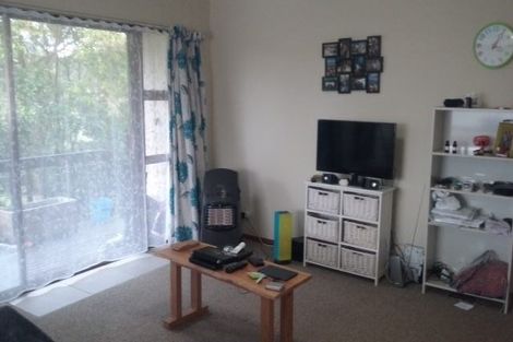 Photo of property in 83 Daffodil Street, Titirangi, Auckland, 0604