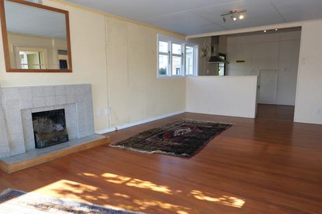Photo of property in 4 Mckay Street, Paraparaumu Beach, Paraparaumu, 5032