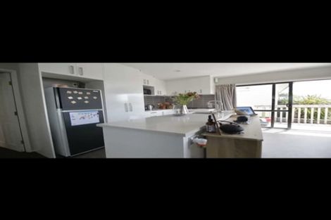 Photo of property in 5 Elliston Crescent, Stanmore Bay, Whangaparaoa, 0932