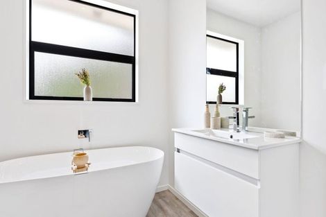 Photo of property in 1 Ella Street, Rolleston, 7614