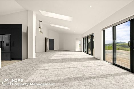 Photo of property in 16 Tunnel Beach Road, Blackhead, Dunedin, 9076