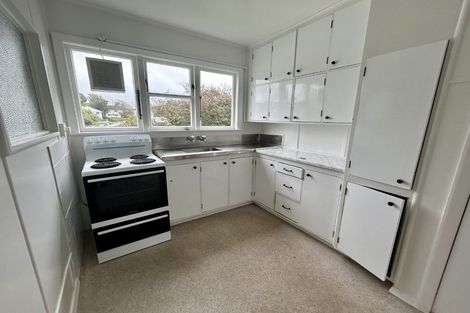 Photo of property in 78-80 Hereford Street, Cannons Creek, Porirua, 5024