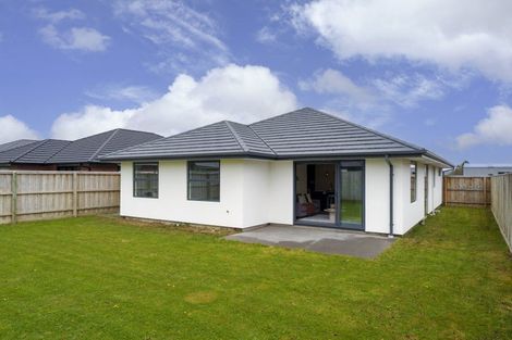 Photo of property in 16 Eileen Way, Rolleston, 7615