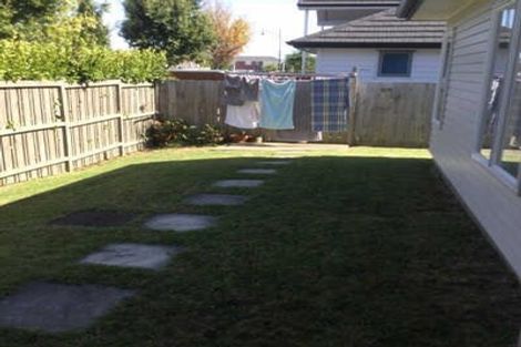 Photo of property in 96 Popokatea Drive, Takanini, 2112