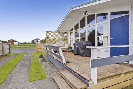 Photo of property in 27 Egmont Street, Kaponga, Hawera, 4679