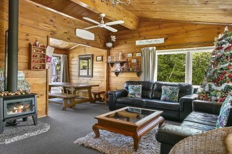Photo of property in 33 Sunset Street, Hilltop, Taupo, 3330