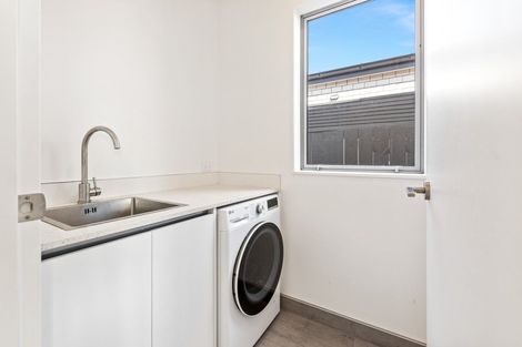 Photo of property in 3 Heri Lane, Westgate, Auckland, 0814