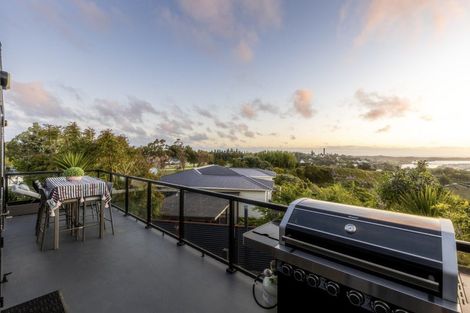 Photo of property in 106 Mount View Road, Bastia Hill, Whanganui, 4500