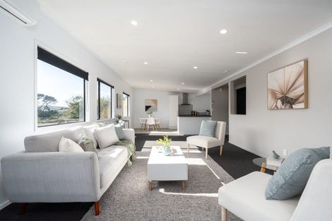 Photo of property in 2/4 Puaha Street, Takapuwahia, Porirua, 5022