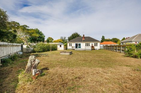 Photo of property in 143 Rangiora Avenue, Roslyn, Palmerston North, 4414