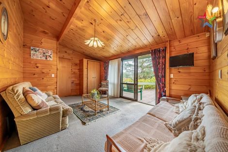 Photo of property in 3 Seymour Grove, Kingsley Heights, Upper Hutt, 5018