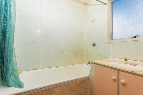 Photo of property in 2/37 John Walker Drive, Manurewa, Auckland, 2102