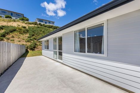Photo of property in 210 Navigation Drive, Whitby, Porirua, 5024