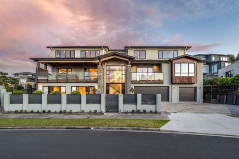 Photo of property in 45 Armstrong Farm Drive, East Tamaki Heights, Auckland, 2016