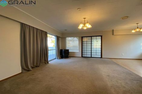 Photo of property in 11 Dundas Place, Henderson, Auckland, 0612