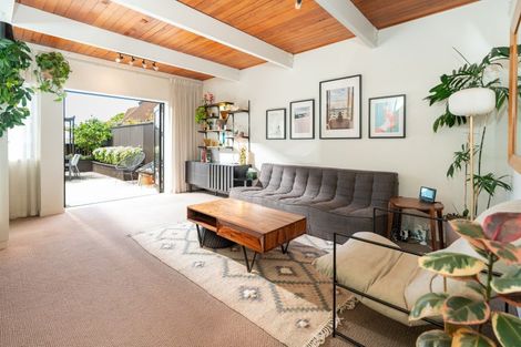 Photo of property in Pitarua Court, 11u6 Pitarua Street, Thorndon, Wellington, 6011