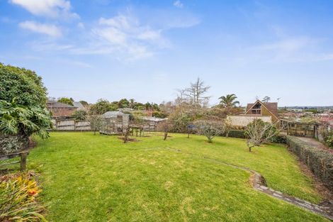 Photo of property in 10 Greenhill Crescent, Pakuranga, Auckland, 2010