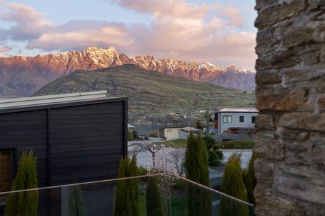 Photo of property in St Andrews Park, 66 Highview Terrace, Queenstown, 9300