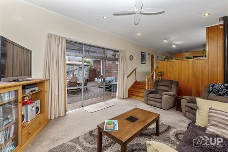 Photo of property in 30 Manuka Road, Glenfield, Auckland, 0629