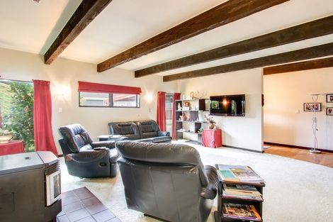 Photo of property in 4 Darcy Place, Massey, Auckland, 0614