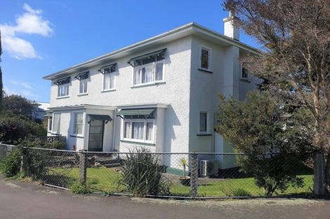 Photo of property in 2 King Street, Dannevirke, 4930