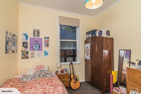 Photo of property in 196 Glenmore Street, Northland, Wellington, 6012