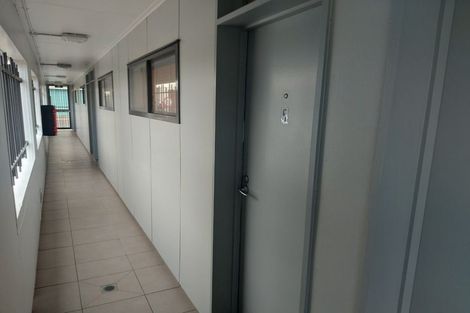 Photo of property in 5/7 Hall Avenue, Newtown, Wellington, 6021