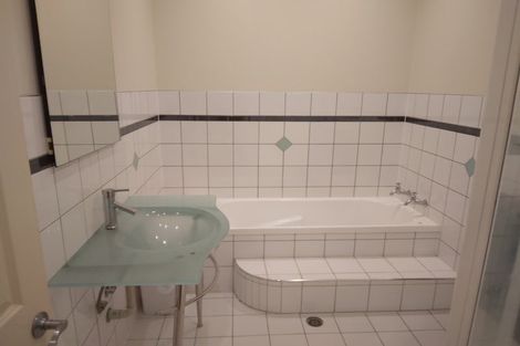 Photo of property in Hb Apartments, 8/3 Holland Street, Te Aro, Wellington, 6011
