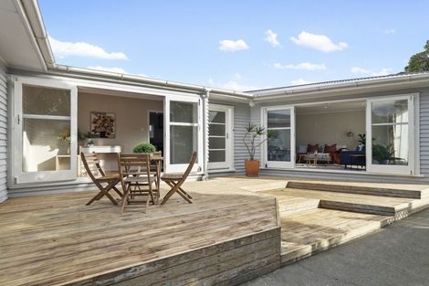 Photo of property in 2 Rex Street, Miramar, Wellington, 6022