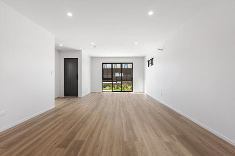 Photo of property in 179 Henwood Road, Westgate, Auckland, 0814