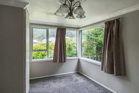 Photo of property in 115 Judd Crescent, Naenae, Lower Hutt, 5011