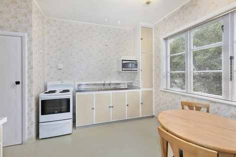 Photo of property in 102 Naenae Road, Naenae, Lower Hutt, 5011