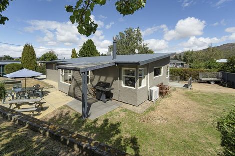Photo of property in 4 Dunstan Street, Clyde, 9330