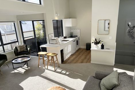 Photo of property in 36m Maunganui Road, Mount Maunganui, 3116