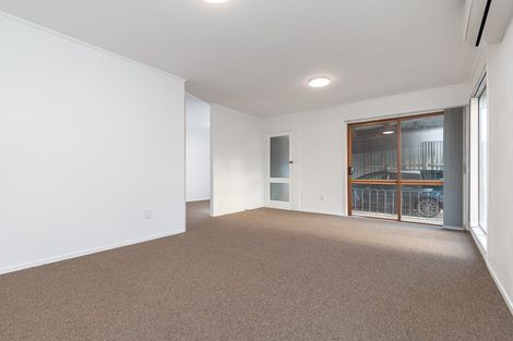 Photo of property in 70 Solar Road, Glen Eden, Auckland, 0602