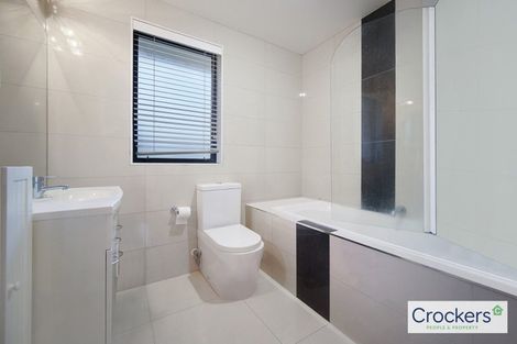 Photo of property in 2 Conti Drive, Flat Bush, Auckland, 2019