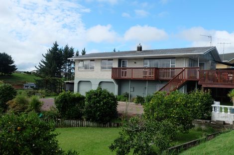 Photo of property in 28 Mcvie Road, Huntly, 3700