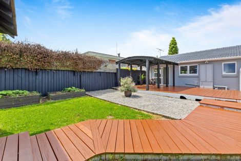 Photo of property in 48 Stanaway Street, Hillcrest, Auckland, 0627