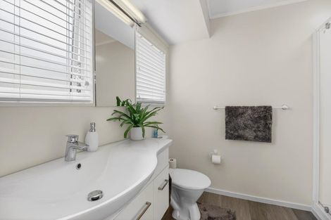 Photo of property in 1/12 Bannings Way, Hobsonville, Auckland, 0618