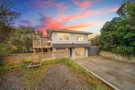 Photo of property in 34 Cyclarama Crescent, Massey, Auckland, 0614